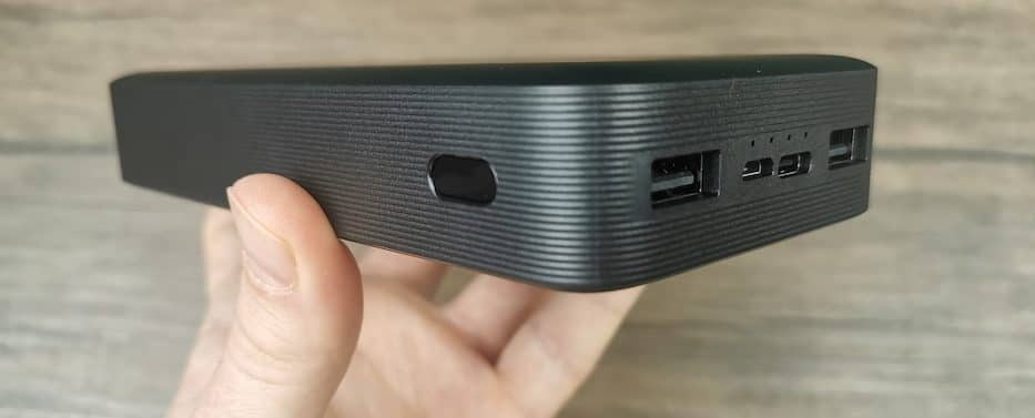 xiomi redmi 20000mah side