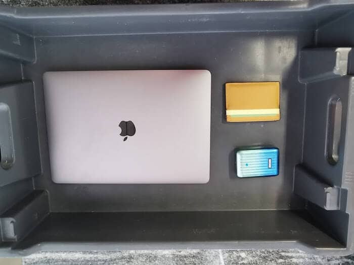 Zendure airport tray